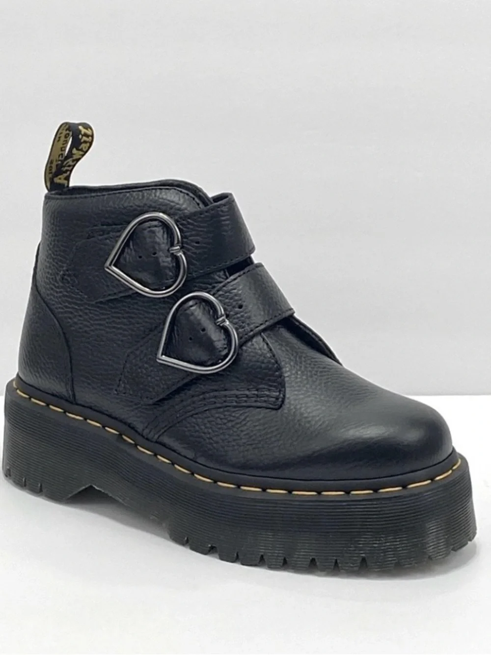 🌹NEW DR MARTENS DEVON HEART LEATHER PLATFORM BOOTS 🌹